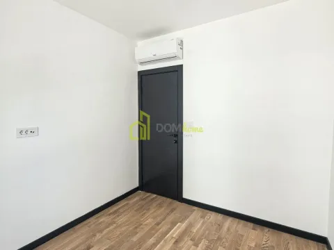 Sale, two bedroom apartment, 80m², Gorica C, Podgorica - image 8