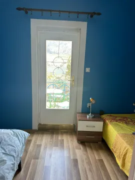 Izdavanje, kuća, 100m², Muo, Kotor - image 9
