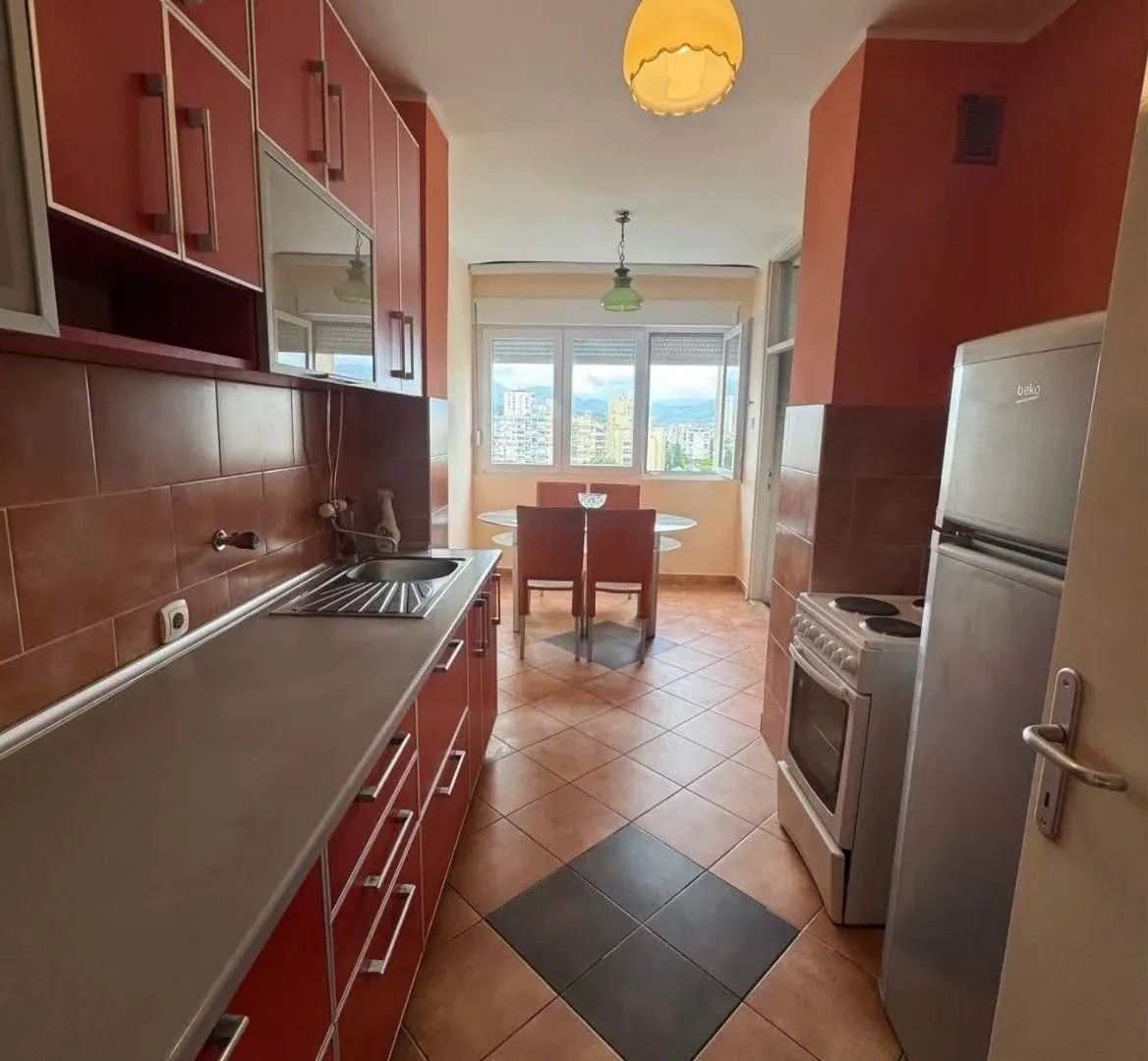 Prodaja, trosoban stan, 89m², Tuški Put, Podgorica