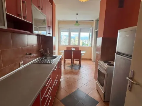 Prodaja, trosoban stan, 89m², Tuški Put, Podgorica - image 1