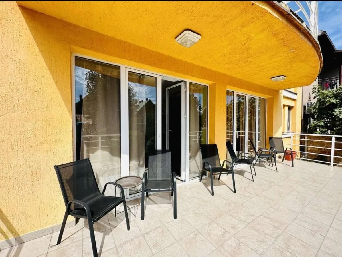 Sale, office space, 720m², Berbersko staro, Zrenjanin