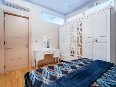 Prodaja, dvosoban stan, 120m², Centar, Budva - image 7
