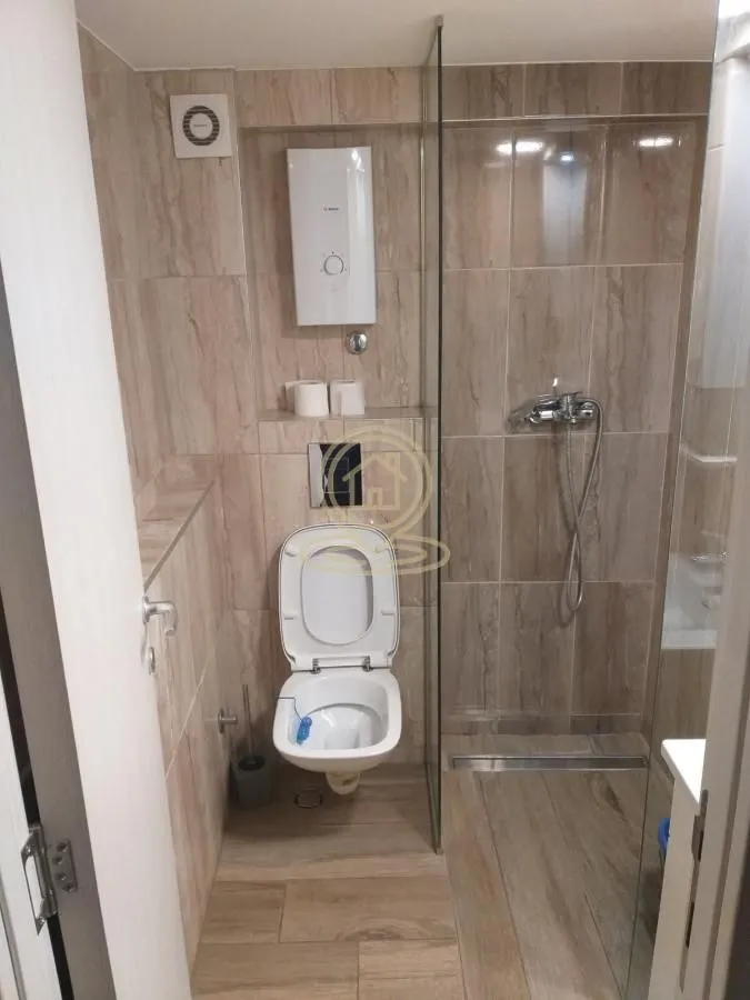 Izdavanje, jednosoban stan, 30m², Salajka, Novi Sad Sve Podlokacije