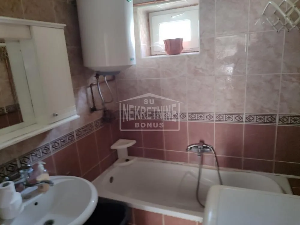 Prodaja, kuća, 170m², Gat, Subotica