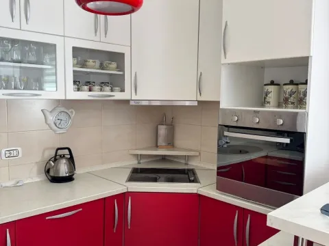 Izdavanje, dvosoban stan, 70m², Seljanovo, Tivat - image 2