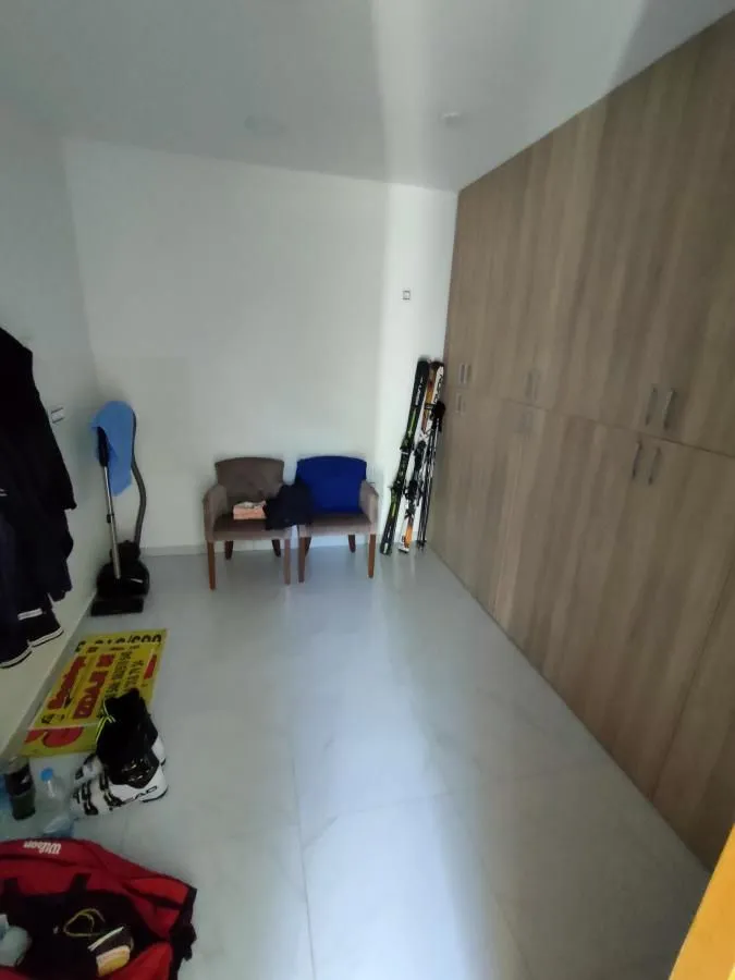 Izdavanje, kuća, 230m², Sremska Kamenica, Petrovaradin