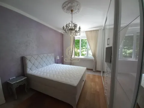 Izdavanje, trosoban stan, 70m², Stari Grad, Beograd - image 4