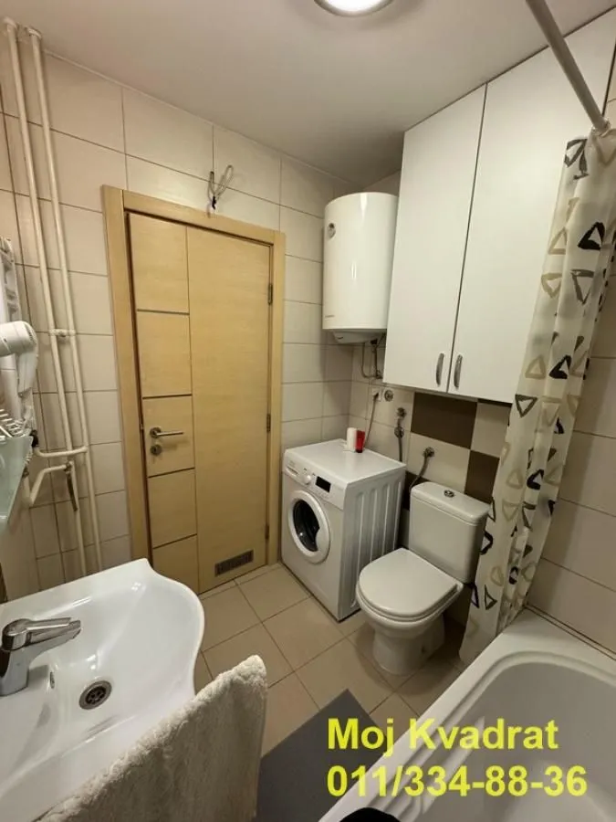 Izdavanje, dvosoban stan, 41m², Stari Grad, Beograd