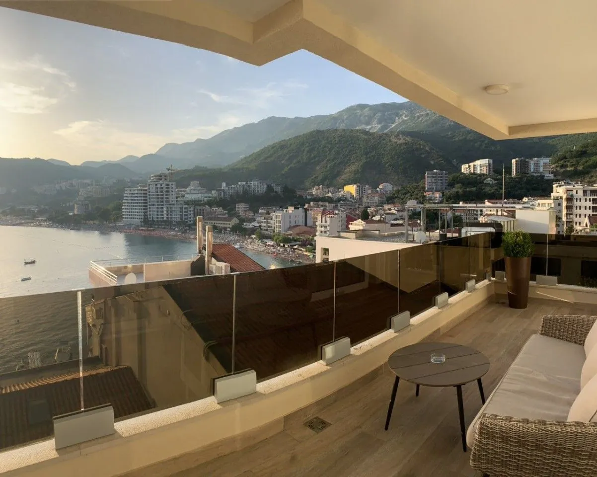 Prodaja, trosoban stan, 94m², Rafailovići, Budva