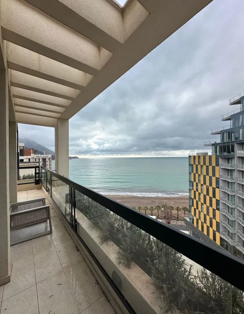 Sale, three bedroom apartment, 113m², Bečići, Budva