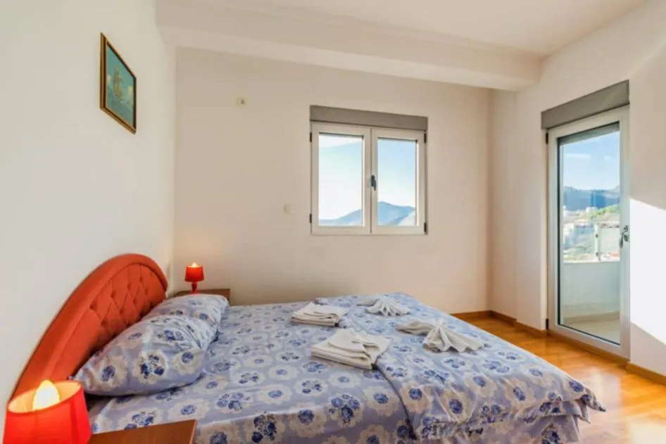 Sale, two bedroom apartment, 75m², Rafailovići, Budva