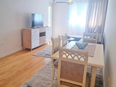 Rent, apartment, 46m², Central Point, Podgorica - image 4