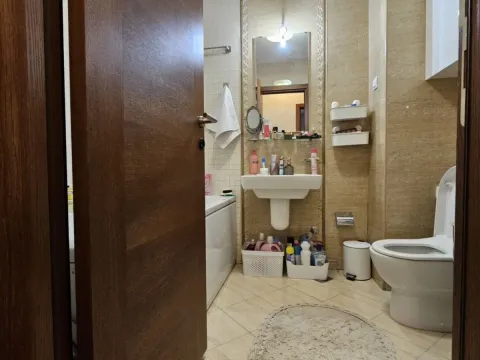 Prodaja, trosoban stan, 89m², Malo Brdo, Podgorica - image 12
