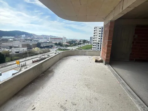 Prodaja, dvosoban stan, 84m², Centar, Bar - image 14