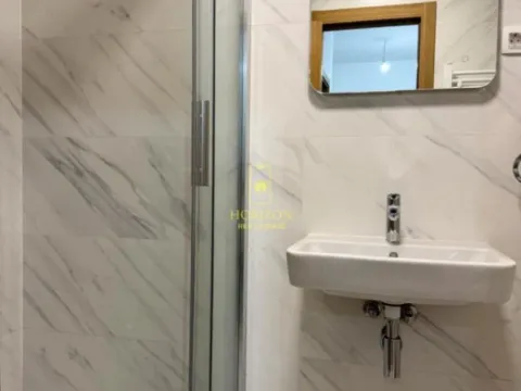 Prodaja, dvosoban stan, 71m², City Kvart, Podgorica - image 5