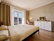 Sale, four bedroom apartment, 200m², Centar, Bar - image 3