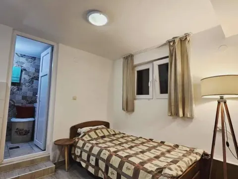 Izdavanje, stan, 32m², Tivat, Crna Gora - image 8