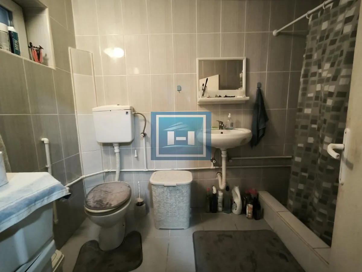Prodaja, dvosoban stan, 42m², Ćuprija, Srbija