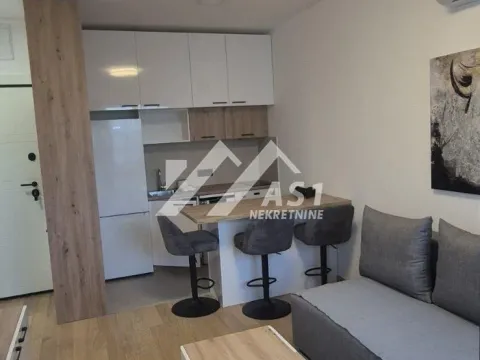 Izdavanje, jednosoban stan, 36m², Grbavica, Novi Sad Sve Podlokacije - image 2