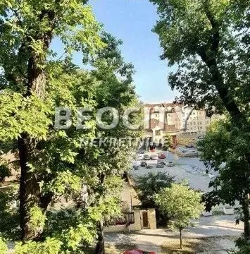 Izdavanje, trosoban stan, 85m², Centar, Novi Sad - image 11