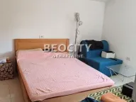 Prodaja, trosoban stan, 68m², Petlovo Brdo, Beograd - image 6