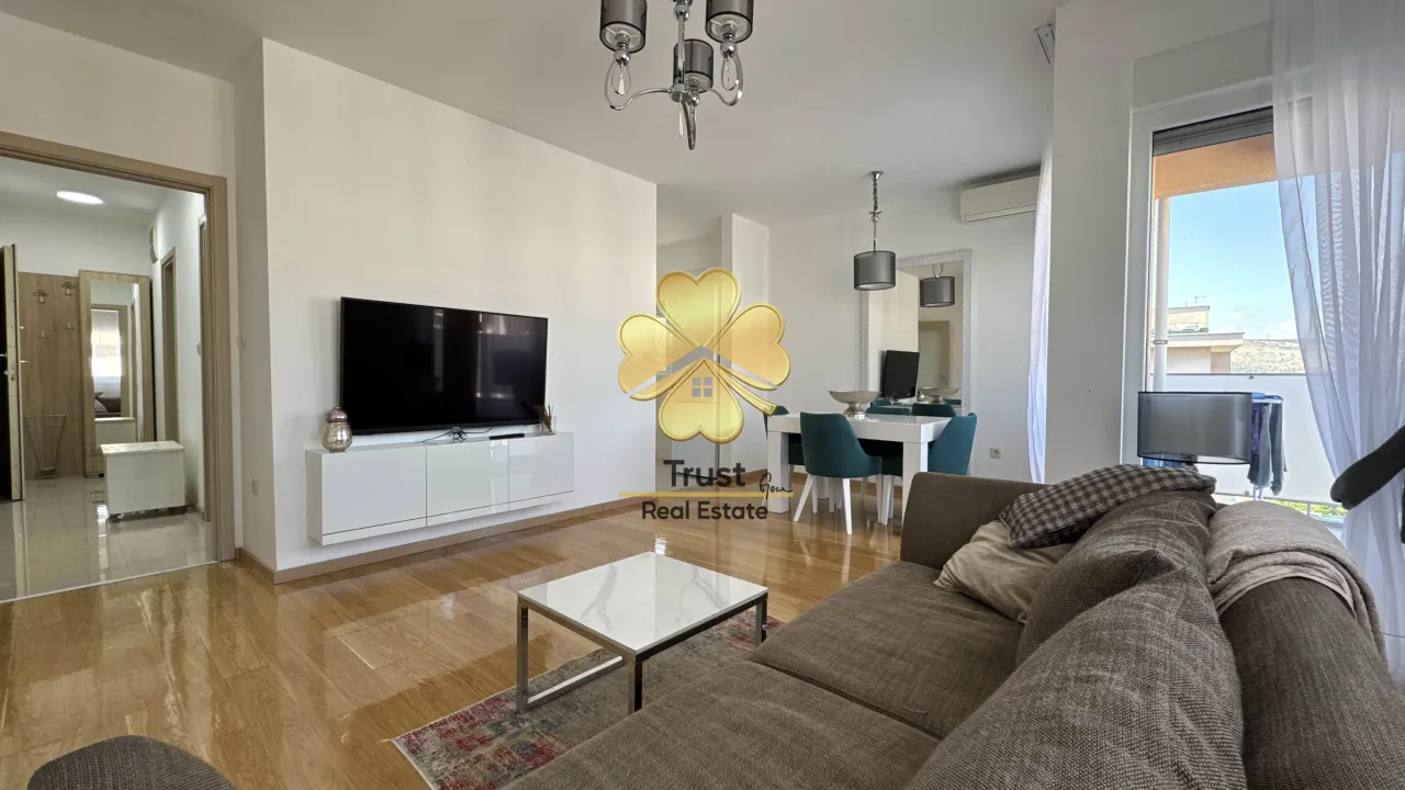 Izdavanje, jednosoban stan, 53m², City Kvart, Podgorica