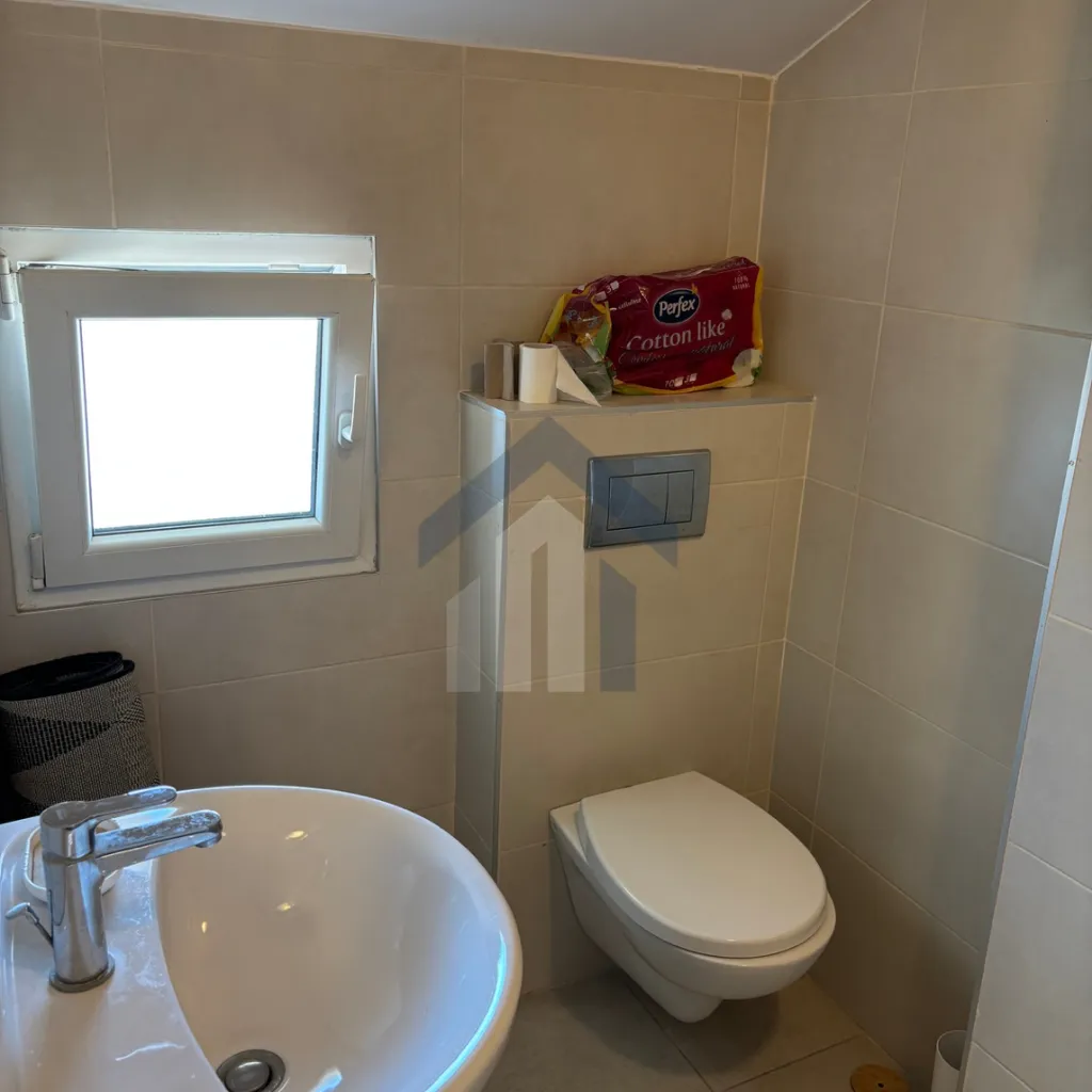 Izdavanje, jednosoban stan, 38m², Blok 9, Podgorica