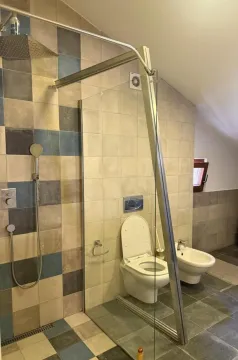 Rent, two bedroom apartment, 108m², Dobrota, Kotor - image 9