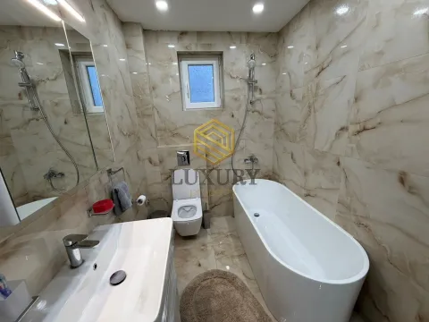 Rent, house, 360m², Zagorič, Podgorica - image 3