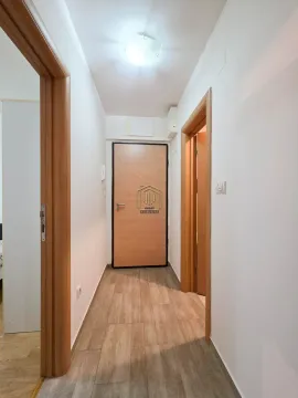 Izdavanje, jednosoban stan, 40m², Dalmatinska ulica, Podgorica - image 5