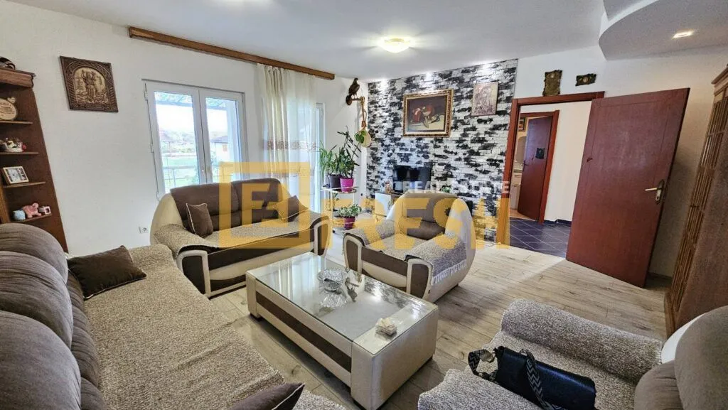 Prodaja, kuća, 216m², Danilovgrad, Crna Gora