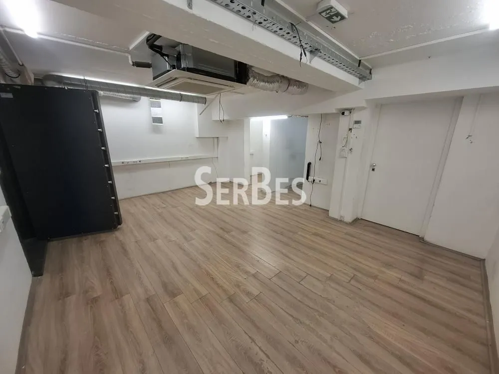 Rent, office space, 400m², Bulevar Oslobodjenja, Novi Sad Sve Podlokacije