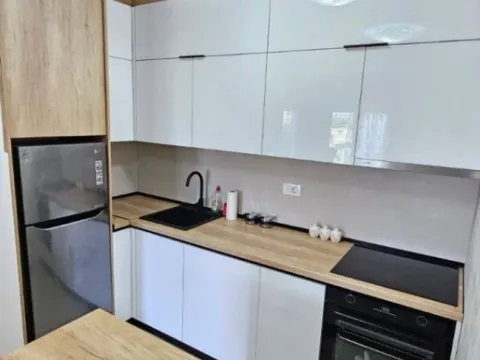 Izdavanje, jednosoban stan, 45m², Pobrežje, Podgorica - image 3