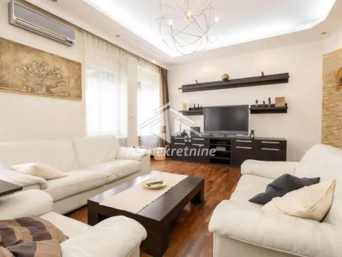 Rent, four bedroom apartment, 140m², Obilićev Venac, Beograd