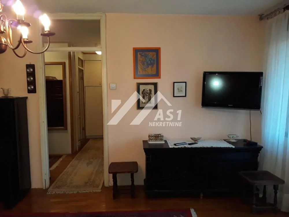 Izdavanje, dvosoban stan, 54m², Betanija, Novi Sad Sve Podlokacije
