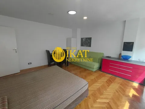 Sale, one bedroom apartment, 30m², Vračar Hram, Vračar Sve Podlokacije - image 3