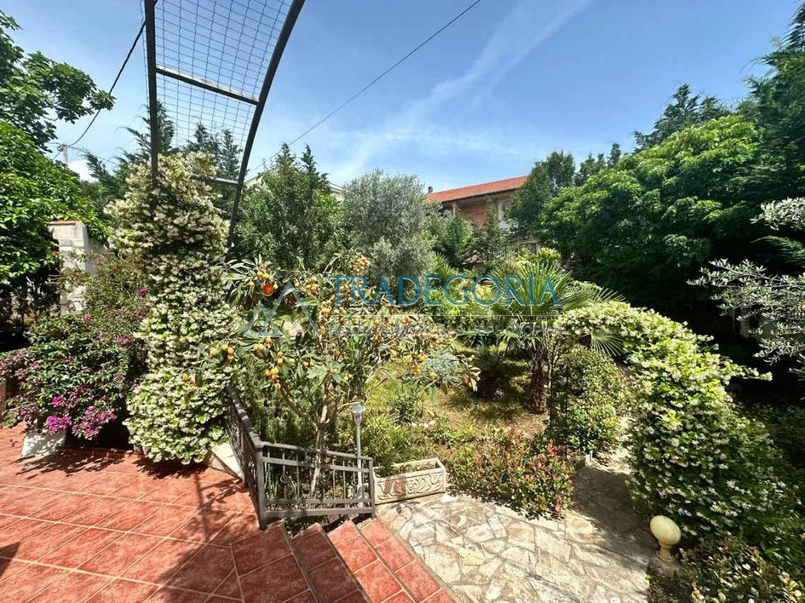 Prodaja, kuća, 245m², Utjeha, Ulcinj