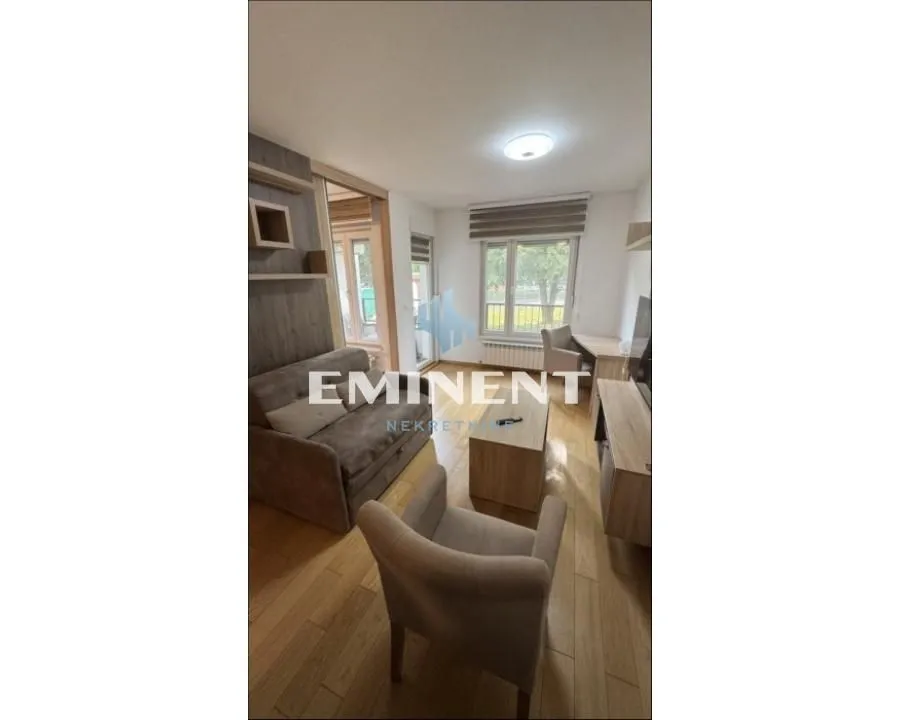 Rent, two bedroom apartment, 38m², Zemun Gornji Grad, Zemun Sve Podlokacije