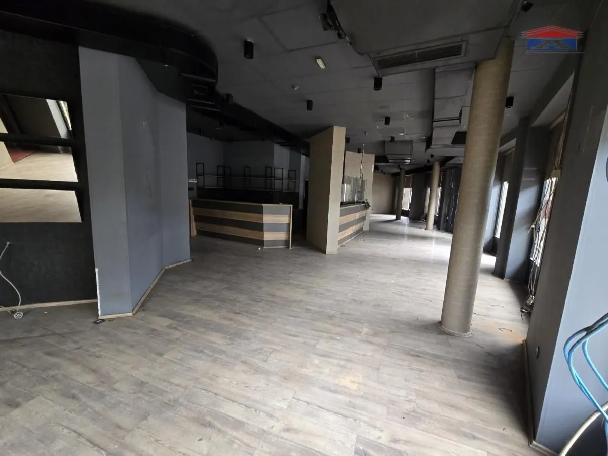 Rent, office space, 246m², Železnička Stanica, Novi Sad Sve Podlokacije