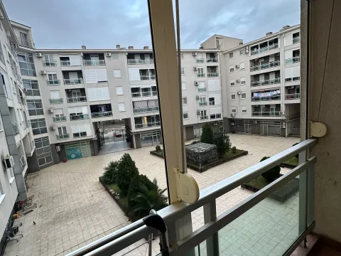 Rent, one bedroom apartment, 44m², Blok 9, Podgorica - image 14