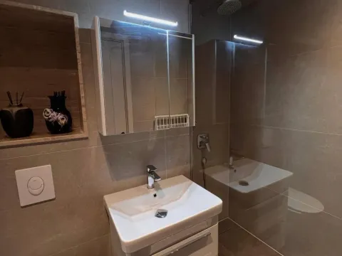 Sale, one bedroom apartment, 69m², Velika Plaža, Ulcinj - image 4