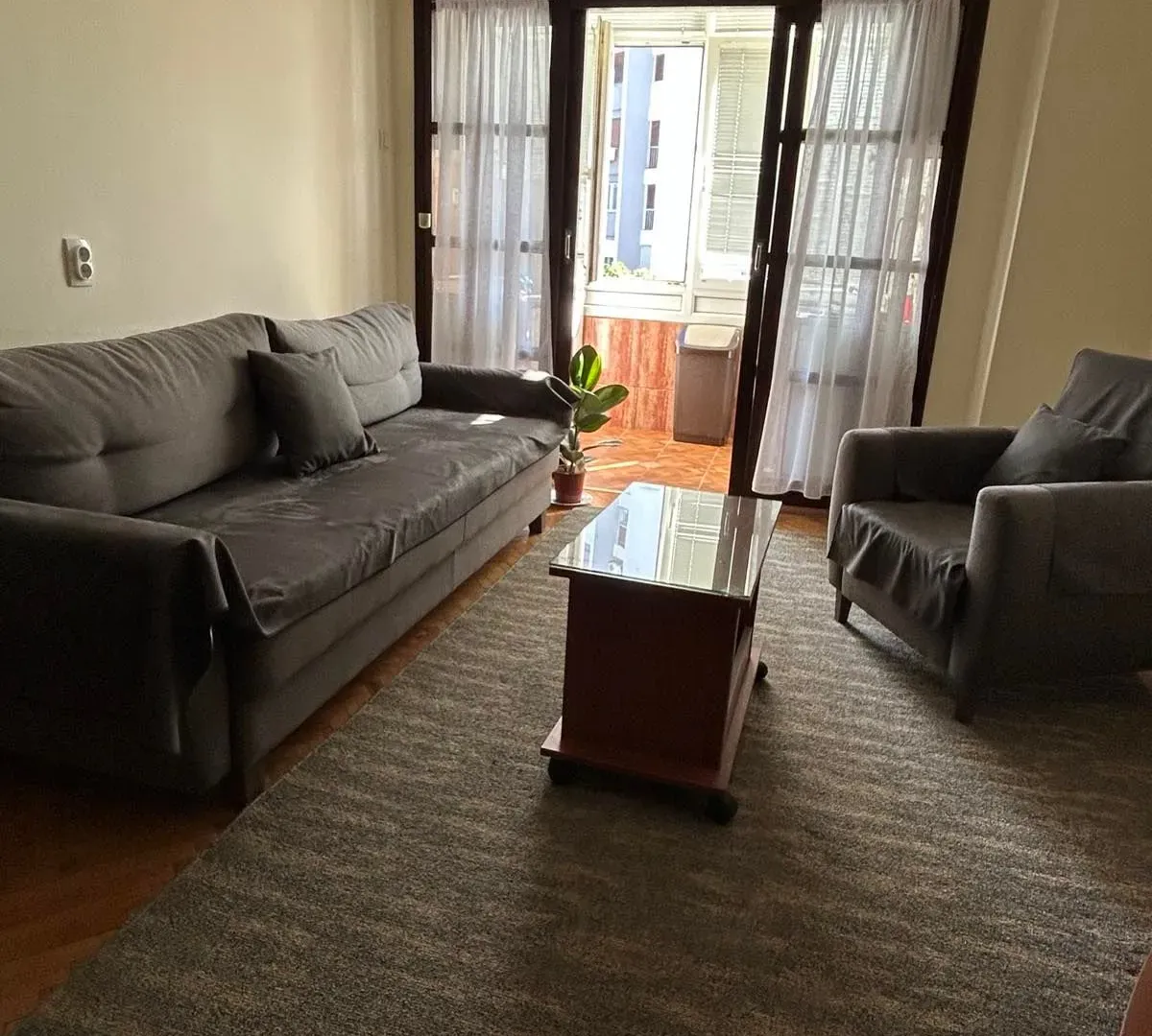 Izdavanje, dvosoban stan, 55m², Preko Morače, Podgorica