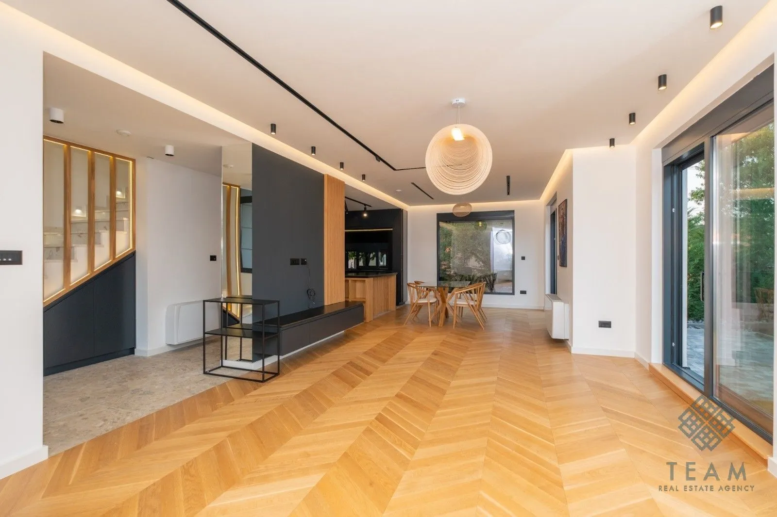 Rent, house, 180m², Gornja Gorica, Podgorica