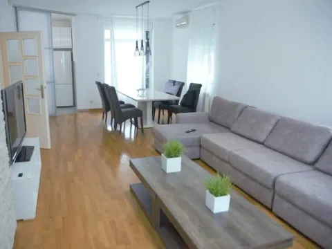 Izdavanje, stan, 117m², Senjak, Beograd - image 2