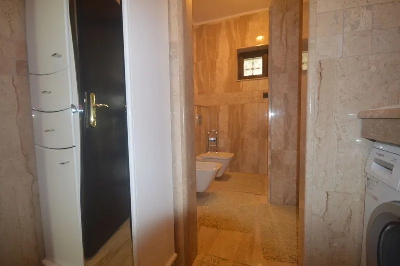 Sale, house, 230m², Stoliv, Kotor