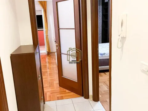 Rent, one bedroom apartment, 55m², City Kvart, Podgorica - image 7