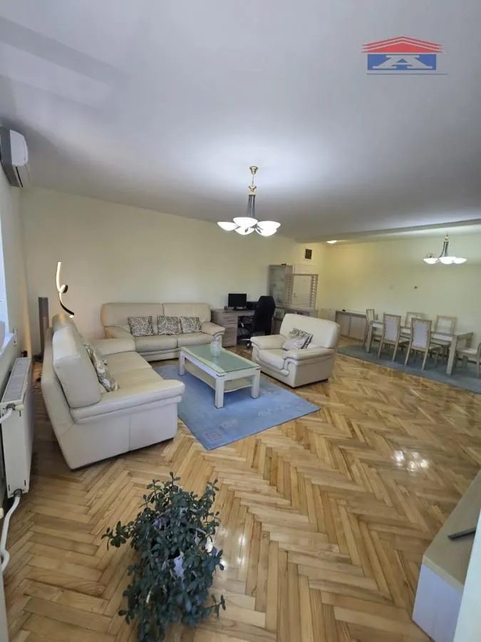Prodaja, trosoban stan, 80m², Adamovićevo Naselje, Novi Sad Sve Podlokacije