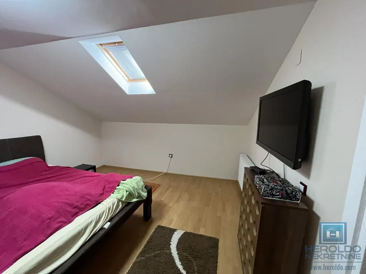Prodaja, kuća, 400m², Centar, Jagodina
