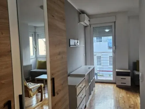 Izdavanje, garsonjera, 28m², Centar, Novi Sad - image 3