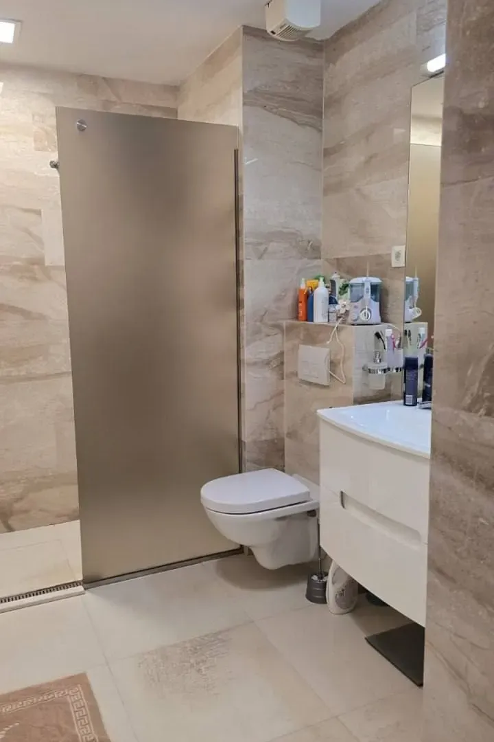 Rent, one bedroom apartment, 77m², Centar, Budva